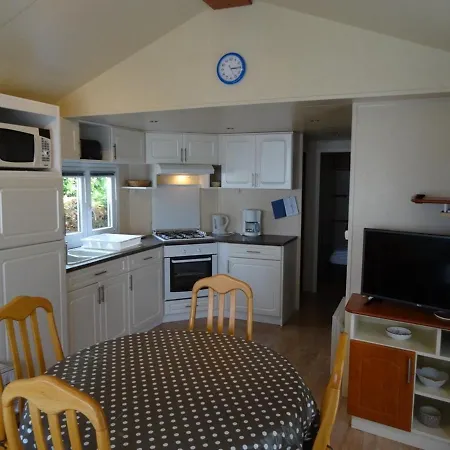 Holiday home Mobil-home Fouras, 3 Pieces, 4 Personnes - Fr-1-709-20 *