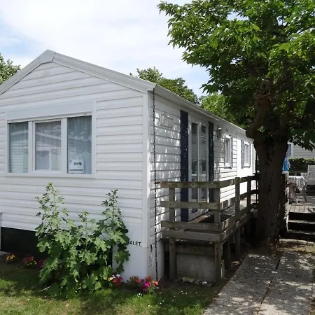 Mobil-home Fouras, 3 Pieces, 4 Personnes - Fr-1-709-20 Holiday home *